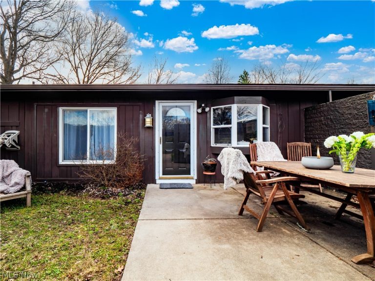 53 Greenfield Court, Berea, OH, 44017