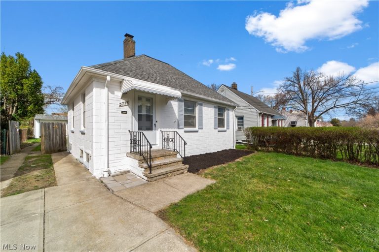 3778 Highland Road, Cleveland, OH - Photo 2