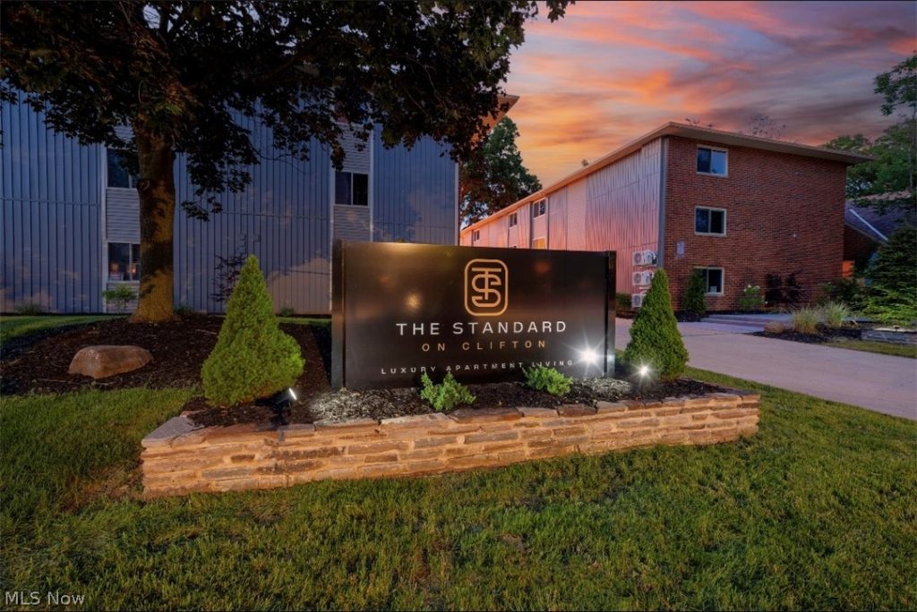 10524 Clifton Boulevard #102, Cleveland, OH