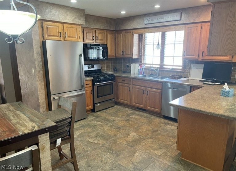 181 Talsman Drive #B, Canfield, OH - Photo 8