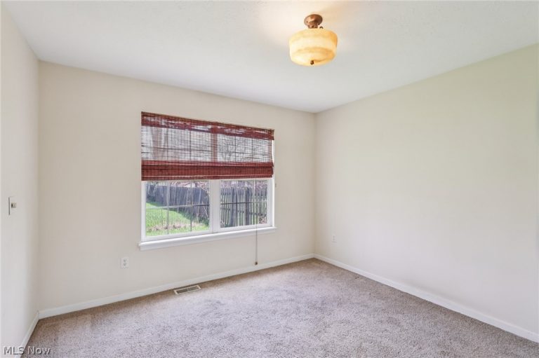 348 High Street, Berea, OH - Photo 8