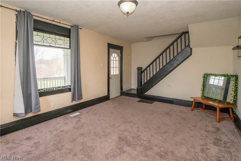 1033 Walnut Avenue, Alliance, OH - Photo 4