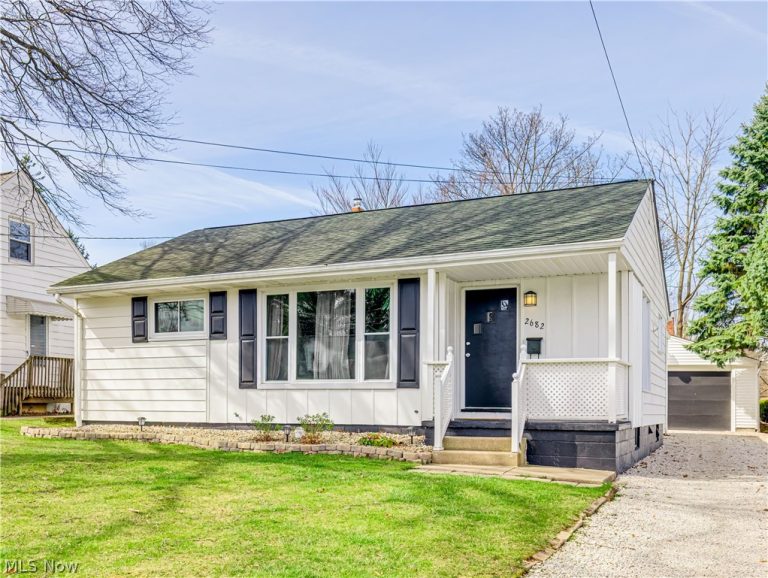 2682 9th Street, Cuyahoga Falls, OH - Photo 2