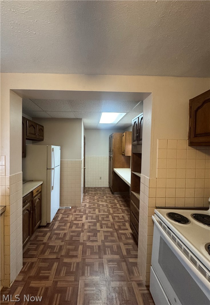 577 Rhodes Avenue, Akron, OH - Photo 6