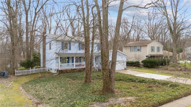 8343 Paddock Court, Mentor, OH - Photo 3