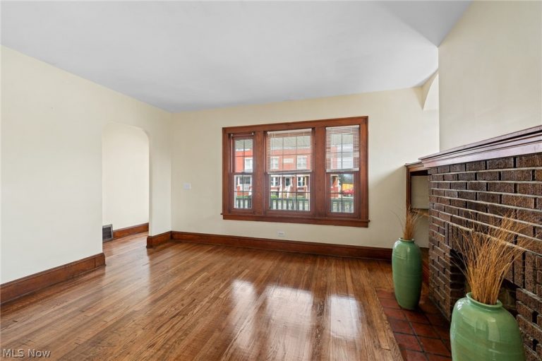 11801 Franklin Boulevard, Lakewood, OH - Photo 3