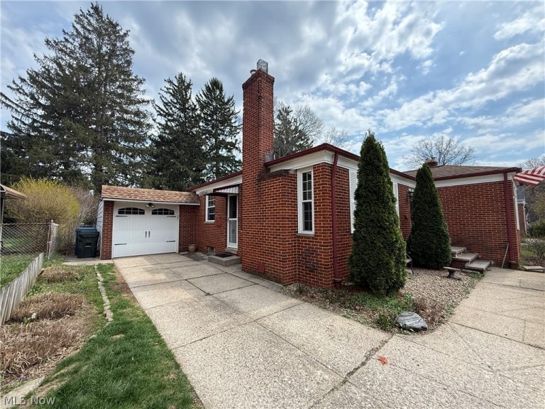 4601 221st Street, Fairview Park, OH - Photo 3