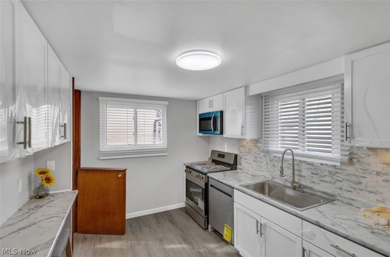 6330 Sandfield Drive, Brook Park, OH - Photo 8