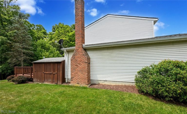 936 Smokerise Drive, Medina, OH - Photo 5