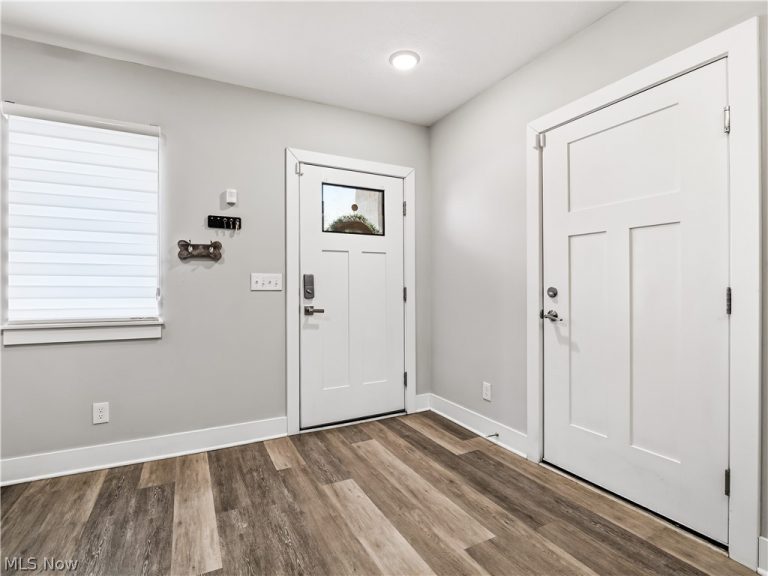 4191 Lorain Court, Cleveland, OH - Photo 3