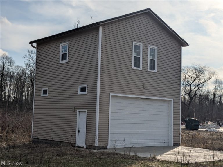 10695 Kinsman Road, Newbury, OH - Photo 3