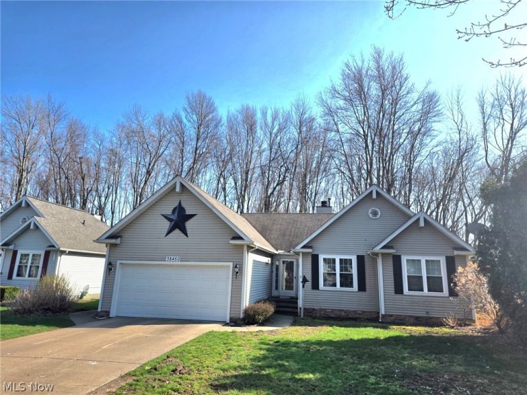 38450 Crossbrook Avenue, Willoughby, OH, 44094