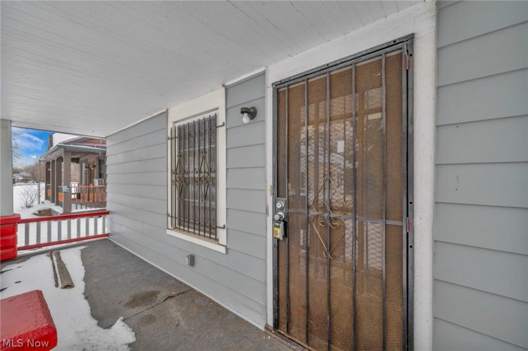 6103 Gertrude Avenue, Cleveland, OH - Photo 3