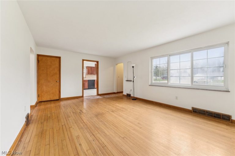 9340 Avery Road, Broadview Heights, OH - Photo 4