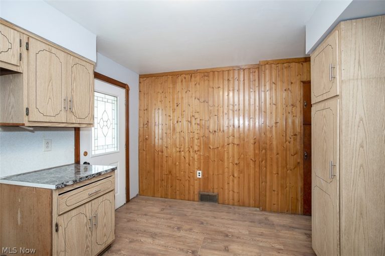 12010 Longmead Avenue, Cleveland, OH - Photo 5