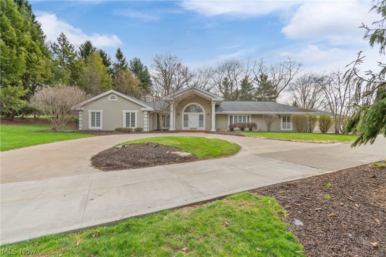 2520 Glenmont Road, Canton, OH, 44708