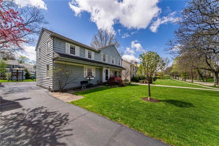 22350 Westchester Road, Shaker Heights, OH - Photo 2