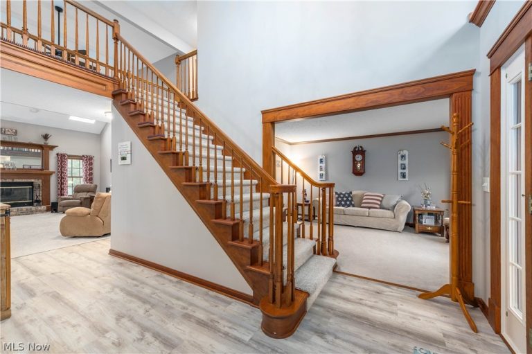 44565 Stang Road, Elyria, OH - Photo 5