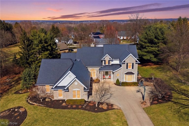 1114 Surrey Circle, Ashland, OH, 44805
