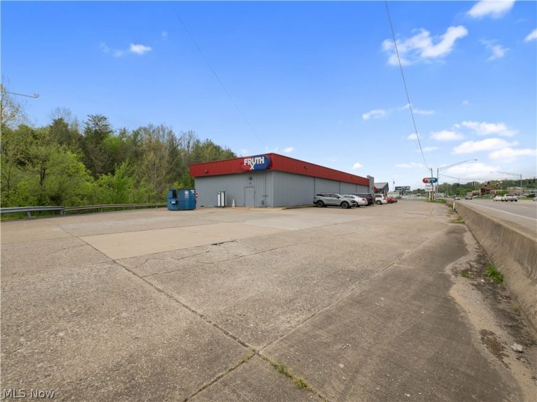 2991 State Rt 160, Gallipolis, OH - Photo 4