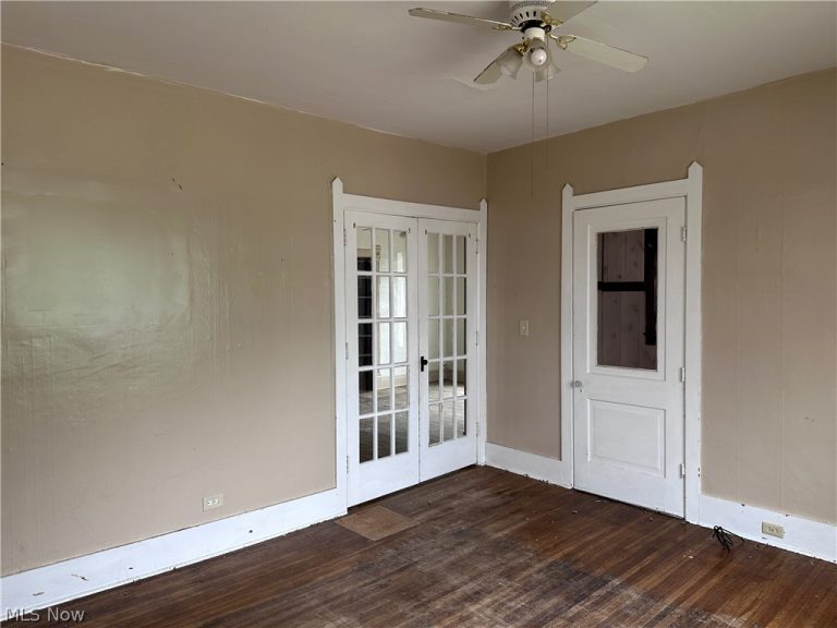 284 Clay, Conneaut, OH - Photo 8