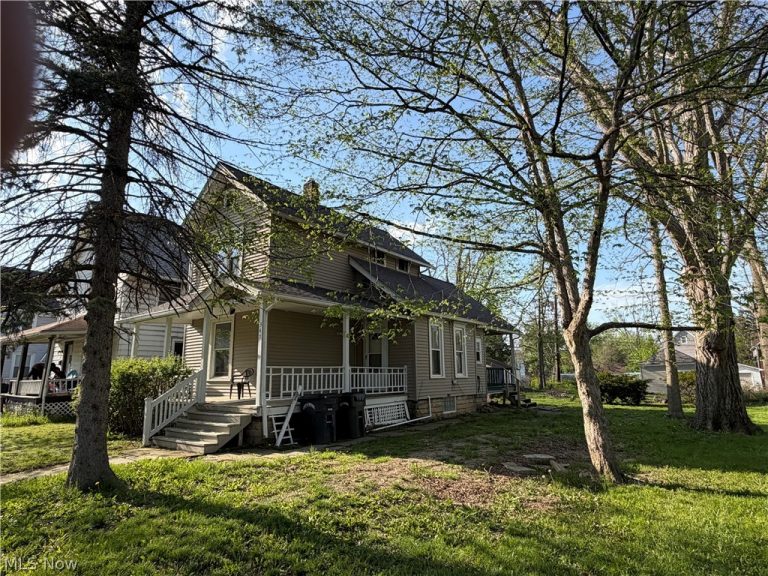347 11th Street, Elyria, OH - Photo 3