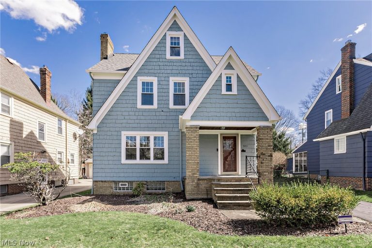 923 Cambridge Road, Cleveland Heights, OH, 44121