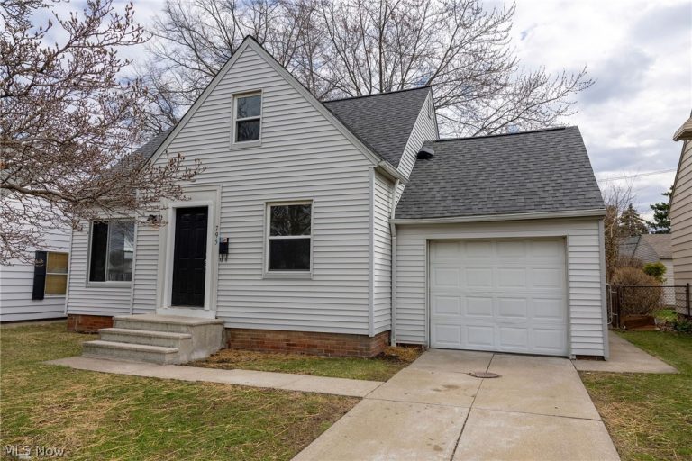 795 260th Street, Euclid, OH - Photo 3