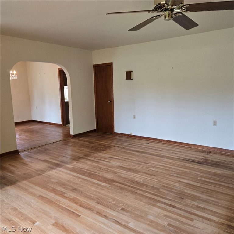 38700 Johnnycake Ridge Road, Willoughby, OH - Photo 3
