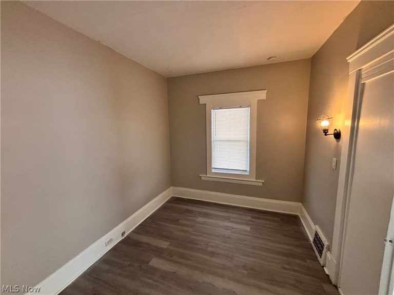 7411 Cornelia Avenue #1, Cleveland, OH - Photo 5