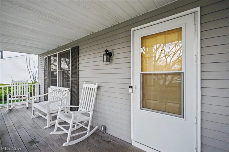 2958 Saybrooke Boulevard, Stow, OH - Photo 2
