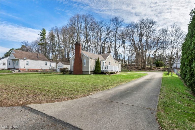 3510 Westview Avenue, Canton, OH - Photo 4