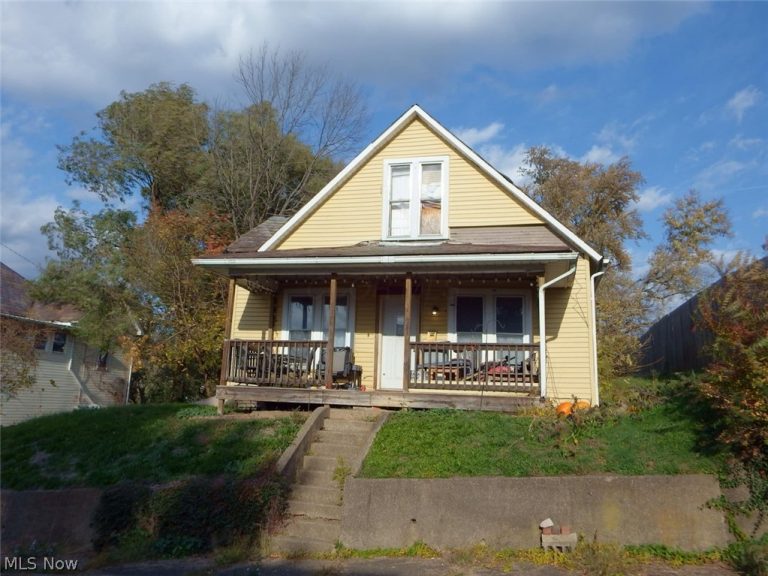 122 Pleasant Street, New Lexington, OH, 43764