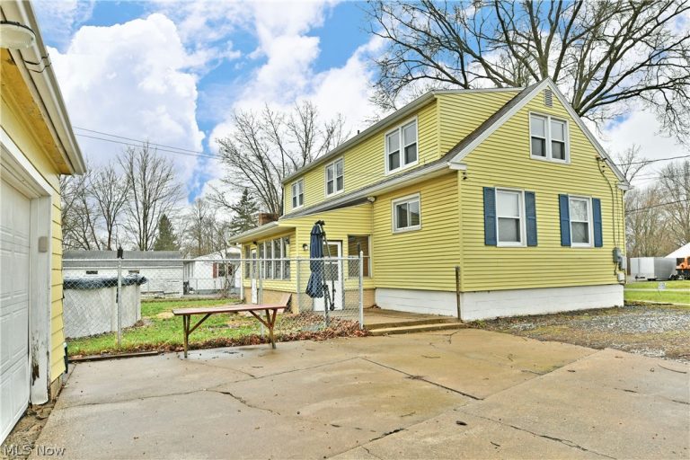 4950 Myrtle Avenue, Warren, OH - Photo 8