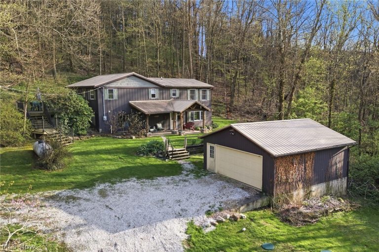 979 County Road 3006, Perrysville, OH - Photo 2