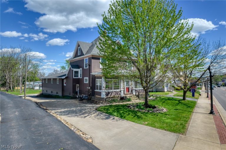 832 Main Street, North Canton, OH, 44720