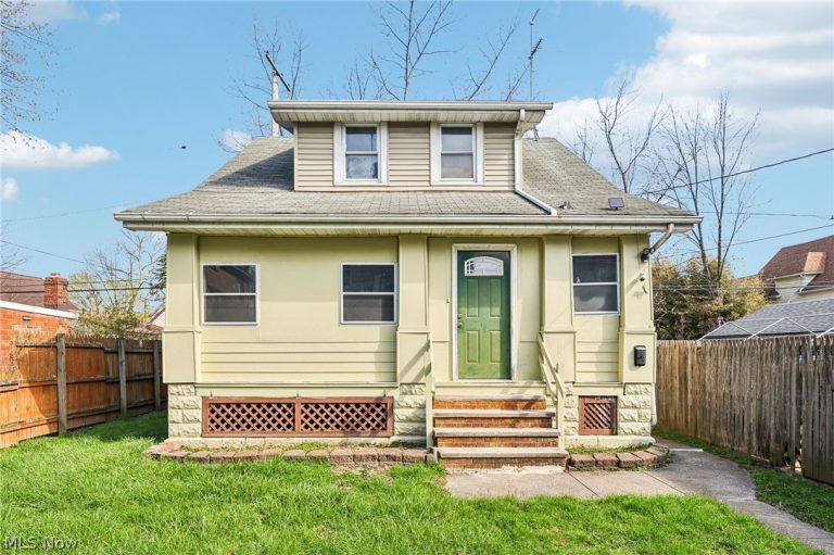 3612 Daisy Avenue, Cleveland, OH - Photo 2