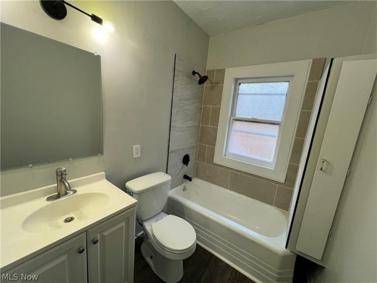 907 Rondel Road, Cleveland, OH - Photo 8