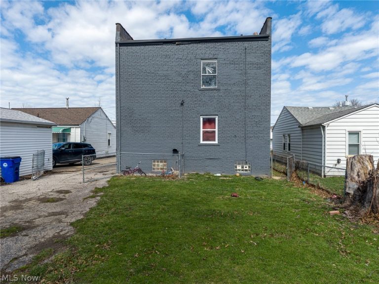 13109 Wilton Avenue, Cleveland, OH - Photo 6