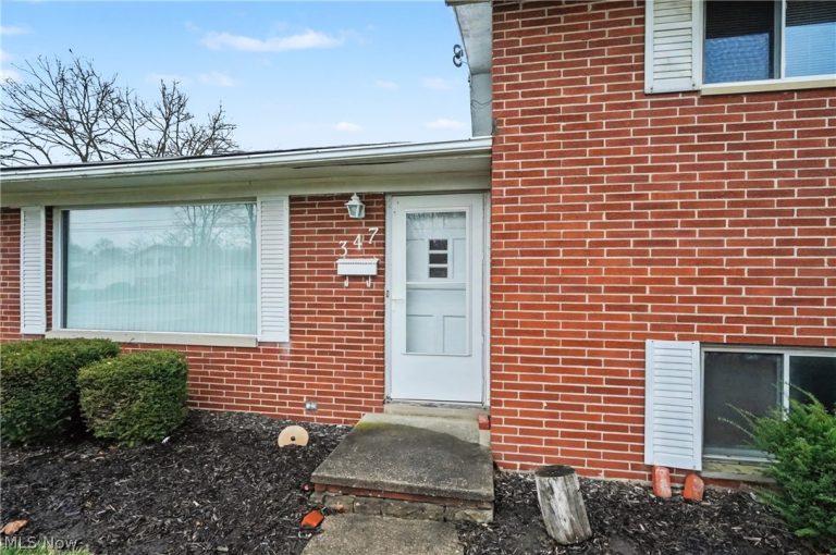 347 Beeler Drive, Berea, OH - Photo 3