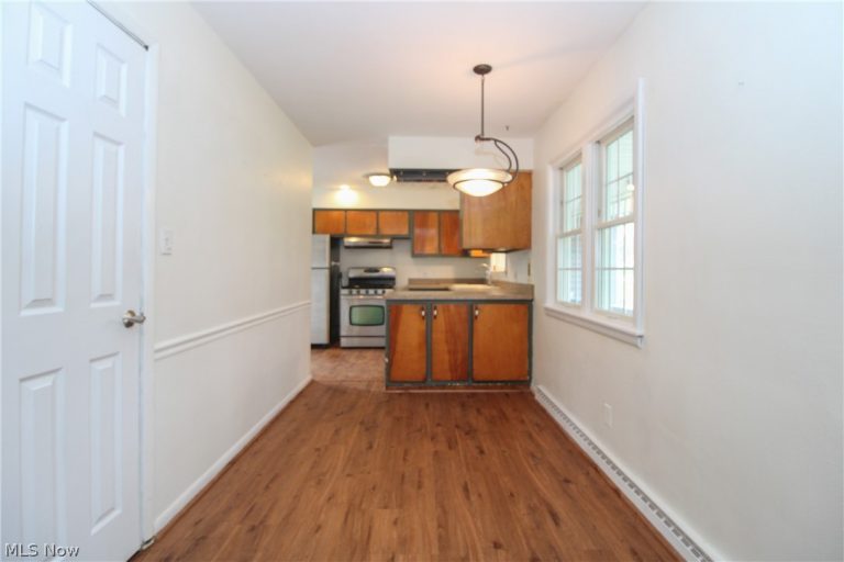 4071 Burgett Lane, Canfield, OH - Photo 6