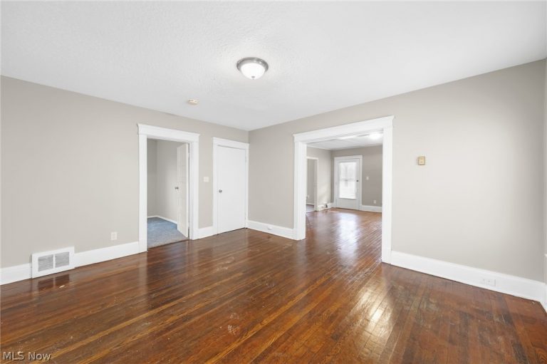 1362 83rd Street, Cleveland, OH - Photo 4