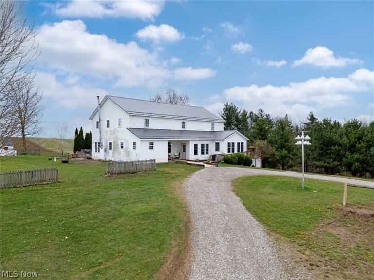 14072 Baddow Pass Road, Brinkhaven, OH - Photo 8