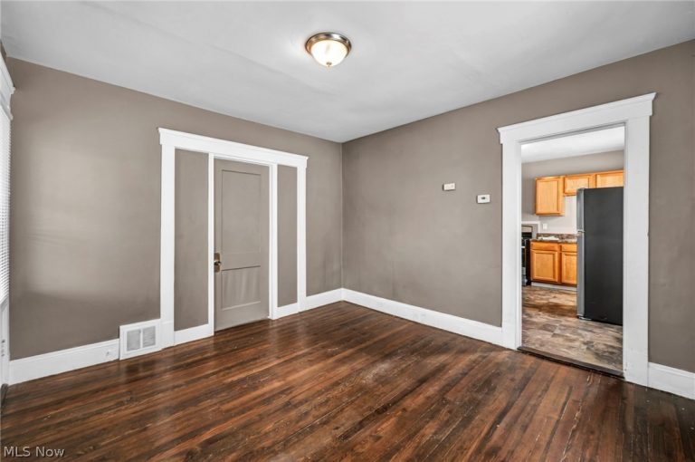 4097 64th Street, Cleveland, OH - Photo 8