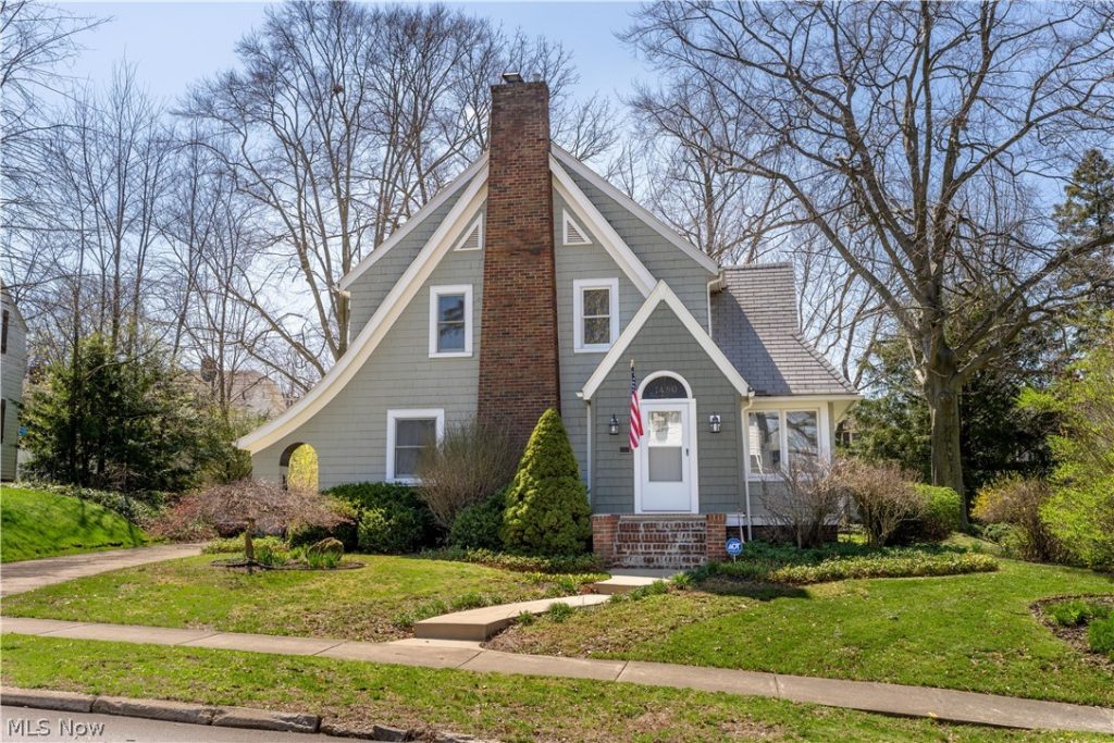 1480 Thornapple Avenue, Akron, OH