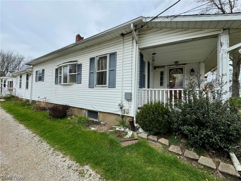 6205 Jefferson Road, Ashtabula, OH - Photo 2