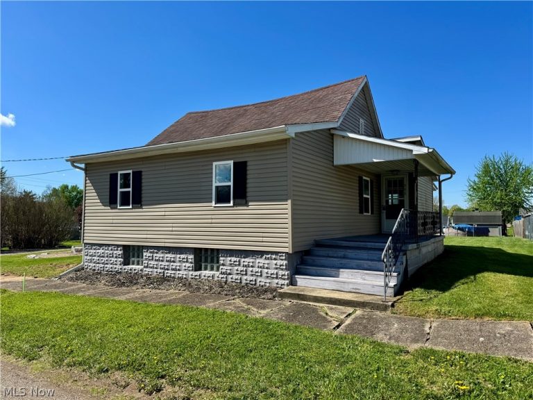 308 Chestnut Street, Gnadenhutten, OH, 44629