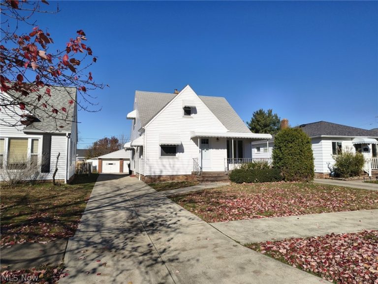 6010 Allanwood Drive, Parma, OH, 44129