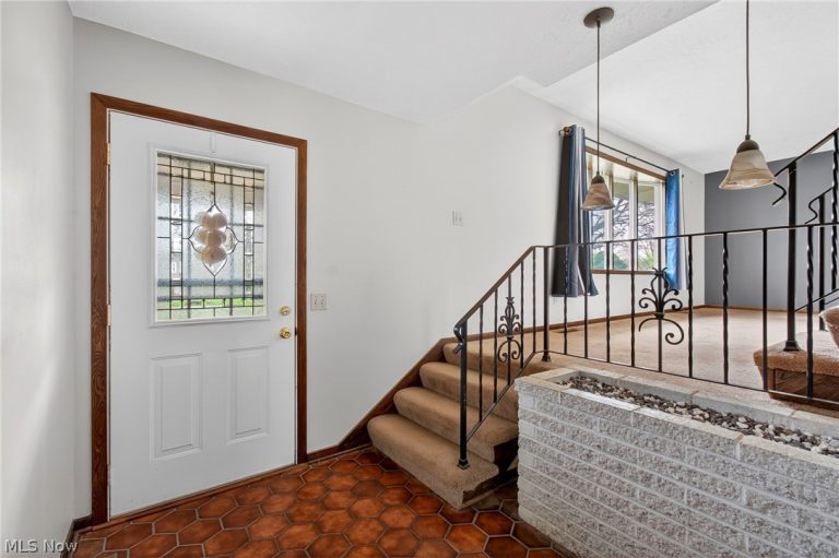 7432 Klingston Street, Massillon, OH - Photo 6