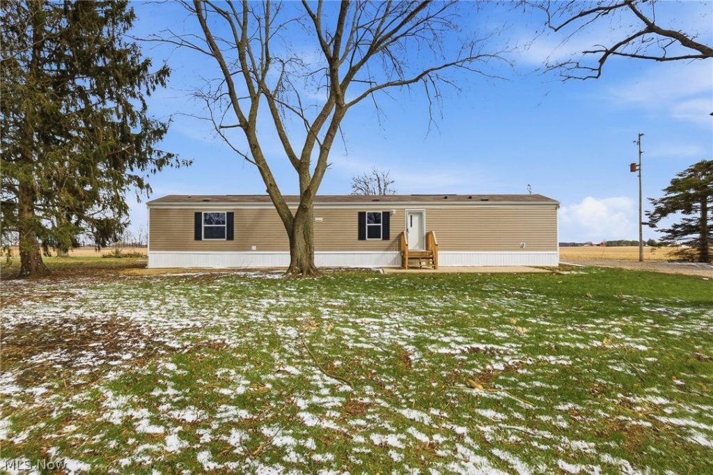 2201 Marion Melmore Road, Bucyrus, OH